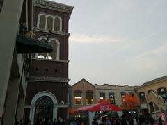 -王府井奥莱临潼小镇(临潼店)