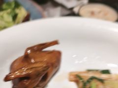 -鸽子侯·家宴·平价海鲜(绿地店)