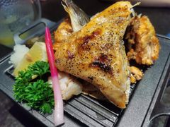 黑椒烤鲑鱼头-将太无二·北美传奇寿司(荟聚购物中心西红门店)