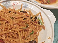 -快乐老家三鲜饺子东北菜(南六中路店)