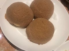 酥皮牛奶包-金玉满堂潮州酒楼(无限极荟购物广场店)