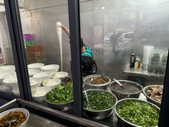 -龙树园麻辣米线