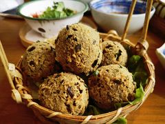 -包整·丝娃娃(一览甲秀楼风景店)