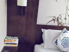 -泸州唯逸酒店(大山坪警察学院店)