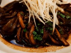 响油鳝糊-吴越荣记苏州菜·松鼠桂鱼100%活鱼现做(斜塘老街店)