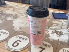 -霸王茶姬(云杉奥莱店)