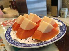 木瓜奶冻-广信牛奶甜品世家(台东店)