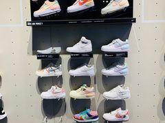 -NIKE品牌体验店(金源新燕莎店)