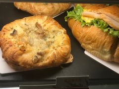 -星巴克(上海虹桥南丰城办公楼店)