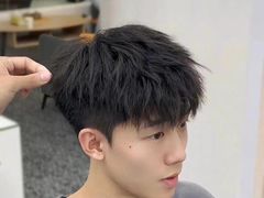 -鸿通城购物中心