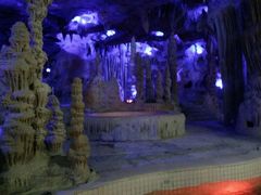 -泉城欧乐堡戏水湾艺术养生温泉