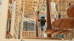 -PIPIKINGDOM皮皮王国欢乐号(欢乐海岸购物中心店)