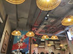 大堂-炉小二铜锅牛蛙•川湘菜(三里屯店)