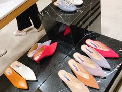 -STUART WEITZMAN(静安嘉里中心店)