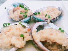 蒸鲍鱼-四川小胡子海鲜(丁村万人海鲜广场店)