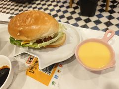 -澳门陈光记烧味饭店(南京德基广场店)