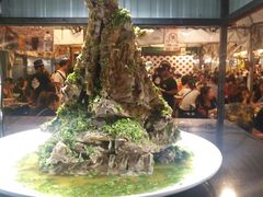 -席娜卡琳火车铁道夜市