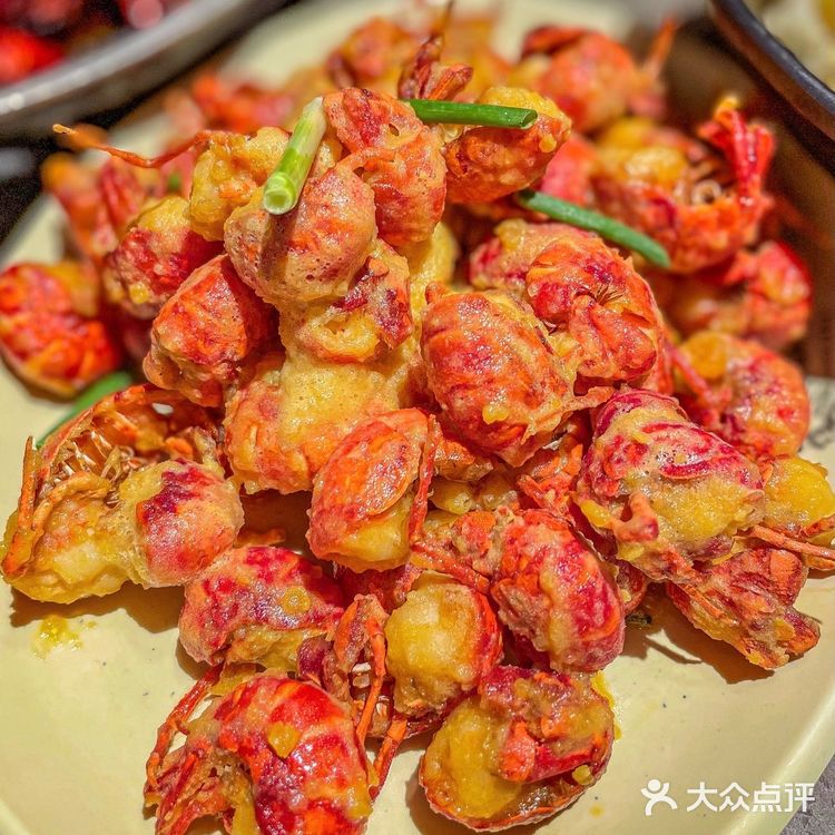 武汉｜想一百个夏天文案，都不及一顿小龙虾💗