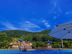 -汤山欢乐雪世界