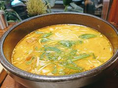 -银米·云南传统过桥米线(双廊黑金冠店)