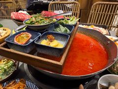 -楠小云·云南鲜菌·鲜牛自助火锅(九眼桥店)
