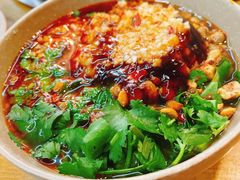 -肖肖酸萝卜鱼火锅(总店)