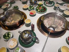 -润园四季椰子鸡火锅(卓越INTOWN店)