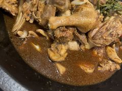 -咱屯子铁锅炖直营店(保利店)