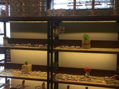 -肆兮眼镜·蔡司·徕卡战略合作店(大坪店)