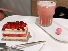 草莓西瓜蛋糕-双风车咖啡馆 Twin Windmills(六道口店)