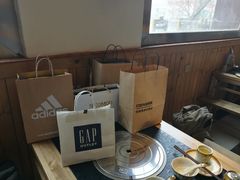-王府井奥莱临潼小镇(临潼店)