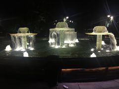 门口喷泉-老运河餐厅