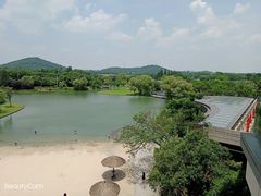 -上海佘山世茂艾美酒店