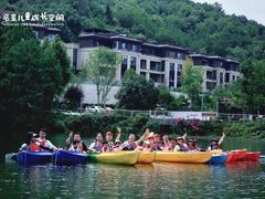 -辰星儿童成长空间(辰星早教东原1891校区)