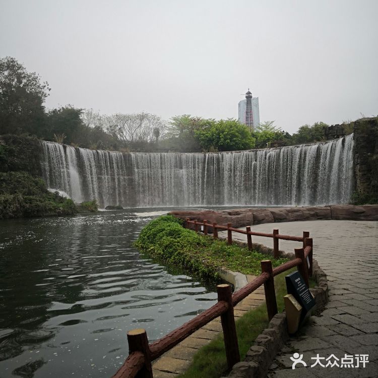 无人游自然景观