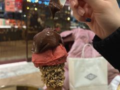 覆盆子雪葩-VENCHI 闻绮(北京国贸商城店)