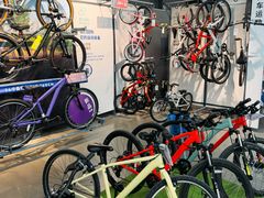 -迪卡侬(西三旗店)