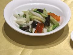 -皇冠明珠鱼翅楼(水上公园店)