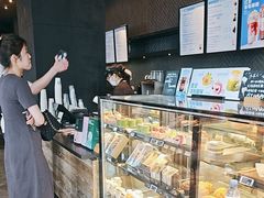 -星巴克(七宝领展广场1F店)