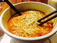 四川担担面-翡翠拉面小笼包(岭南新天地店)