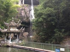 -龙瀑仙洞