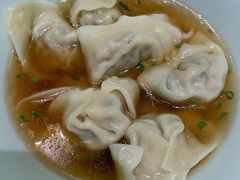 菜肉馄饨-蝶园·装修中(BFC外滩金融中心店)