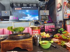-马路牙子烧烤音乐酒馆(望京店)