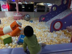 -蹦蹦乐园(南桥百联店)