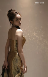 -莫小姐婚纱