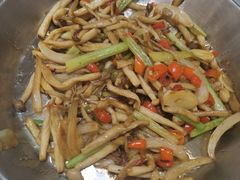 -小菜园新徽菜(宜兴八佰伴店)