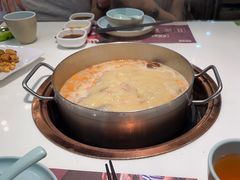 -洪氏嗨捞·猪肚鸡火锅(阳光天地店)