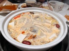 -三人行骨头王火锅(长寿店)