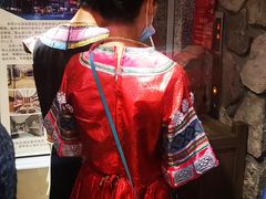 -野山舂·贵州现舂酸汤火锅(鸿通城店)