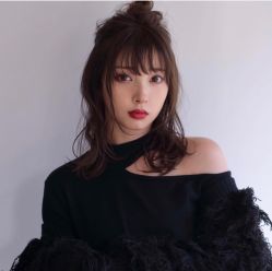 -AYO SALON